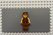 lego Star Wars sw0022 Naboo Security Officer minifigure - Brown Uniform, Yellow Head, Police Hat