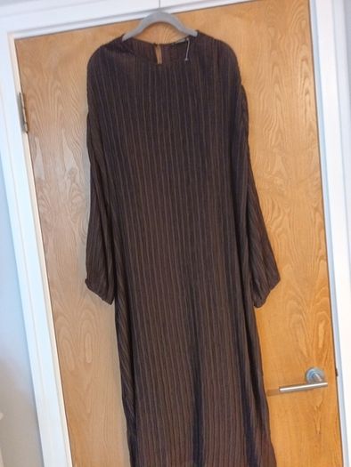 Dunnes Stores Brown Dress With Underslip. . S. M-- 12-14.  New - No Tag.