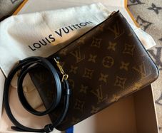 Louis Vuitton Double Zip Pochette