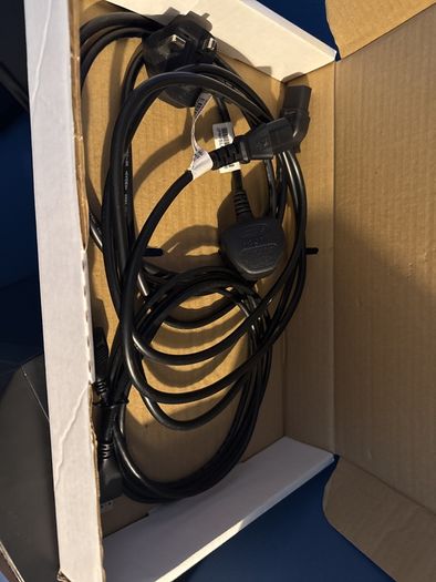 Pcspecialist Tornado R3 Gaming Pc + Monitor