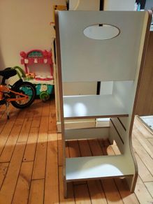 Learning tower/ Kitchen Helper