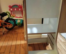 Learning tower/ Kitchen Helper