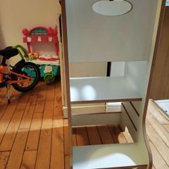 Learning tower/ Kitchen Helper