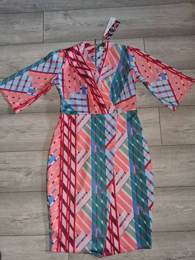 Brand New Closet London Bell Sleeve Wrap Dress - Size - U.K.14 - RRP - 80.00 - Open To Offers!!