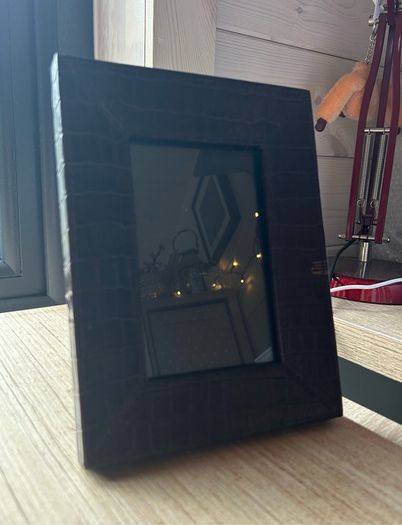 Faux Alligator/Crocodile Table Top Picture Frame