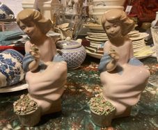 Set two matching figures free postage