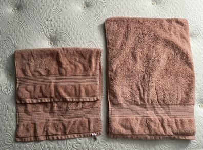 Dunnes bath towels set