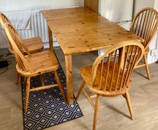 Extendable Pine Kitchen Table and Chairs