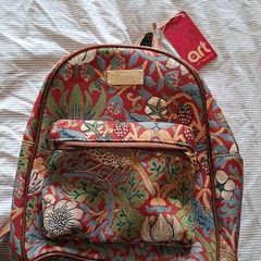 Signare Tapestry Casual Backpack with William Morris Design (Strawberry Thief Red)