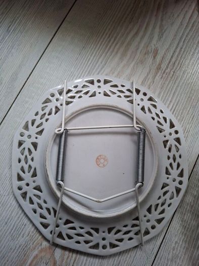 Picture plates