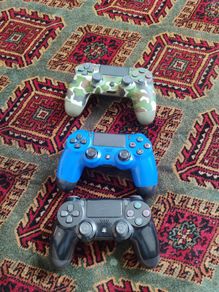 PlayStation 4 controlles