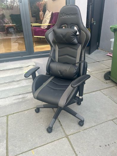 XRocker Agility Esports swivel gaming chair