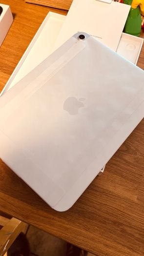 iPad A16 - Brand New - 128gb - All Colours