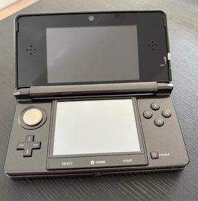 Nintendo 3DS and Pokemon Alpha Sapphire