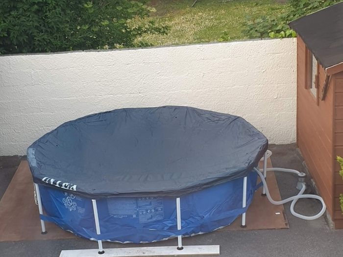 Intex Swimming Pool