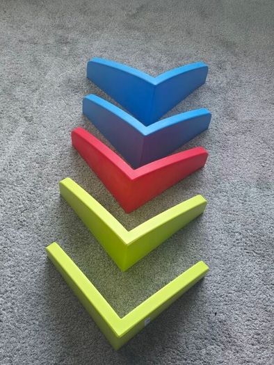 IKEA MAMMUT floating Wall shelf for kids room