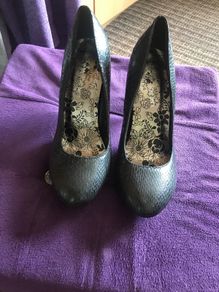 ladies shoes
