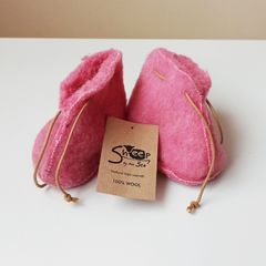 Irish wool baby slippers by "Sheep by the Sea" size 0 - 6 mths light pink