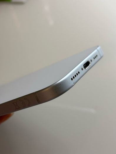 IPhone 15 256GB