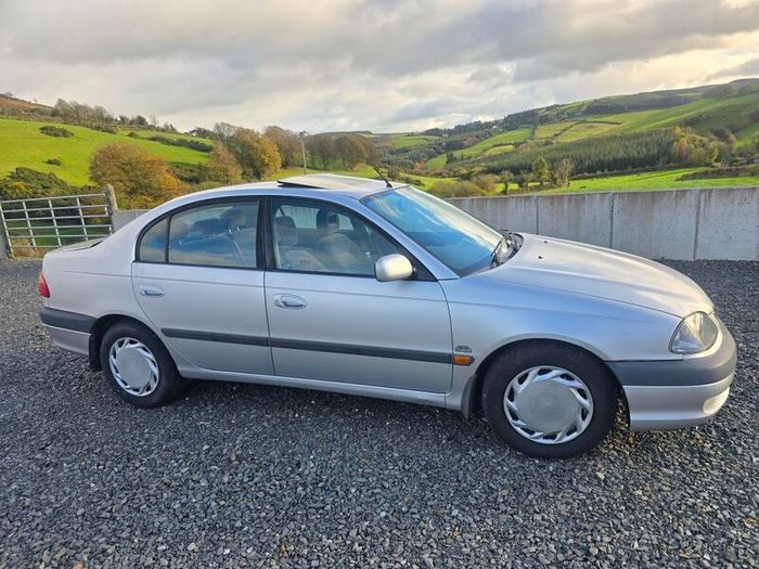 2001 Toyota Avensis d4d diesel