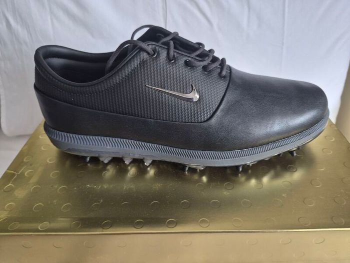 Nike Air Zoom Victory Tour (Brand New)