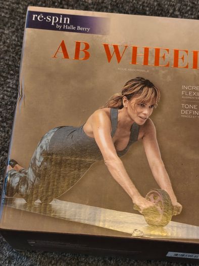 re-spin by Halle Berry Ab Wheel - Core Workout Roller (Brand New)