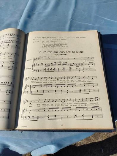 Volumes 1-4 Gilbert & Sullivan Operas