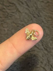 14k solid yellow gold (stamped) bee charm