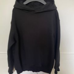 Black hoodie 9/10 years old