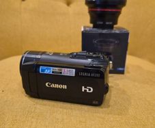 Canon Lefria HF200
