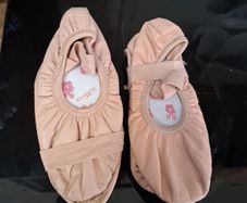 Kids ballet shoes