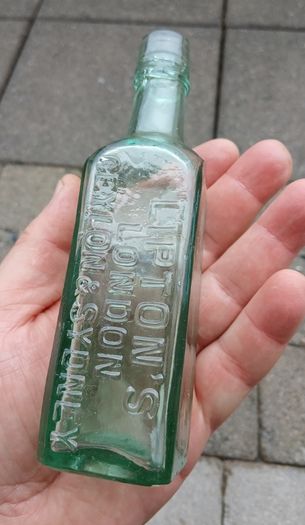 Vintage Lipton London Ceylon & Sydney bottle