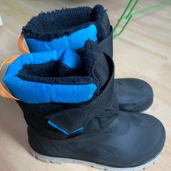 Snow boots