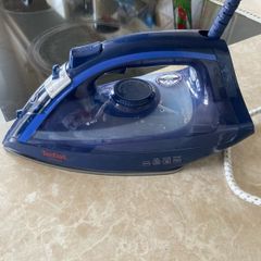 Tefal Virtuo Steam Iron
