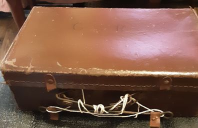 de-mob case and kit bag militaria