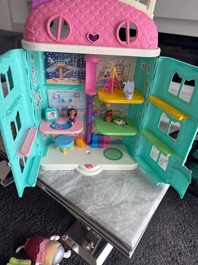 Gabby dollhouse
