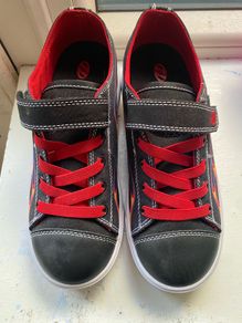 heelys
