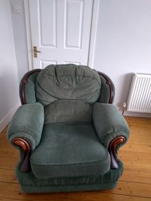 2 Matching Armchairs
