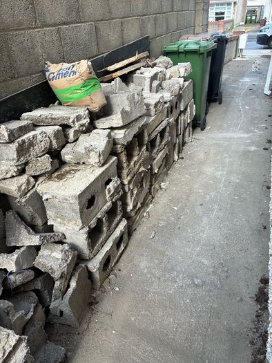 Blocks/rubble/lentils