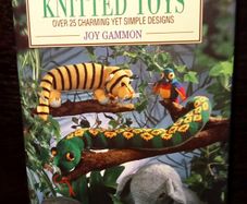1990. Easy To Make. Knitted Toys.