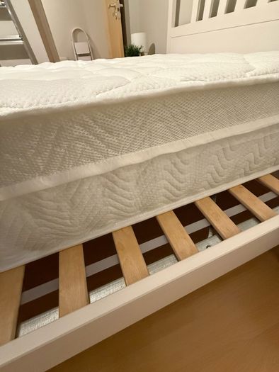 Brand new memory foam and pocket sprung double mattress, bought by mistake
