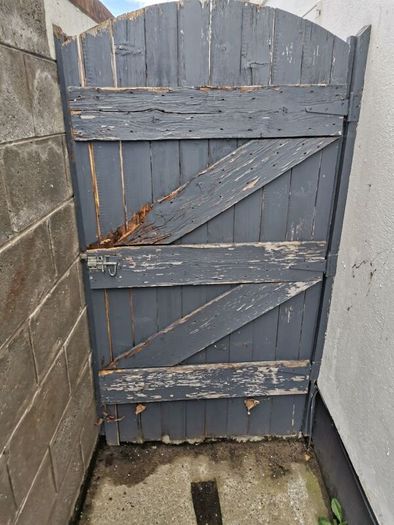 Composite gates