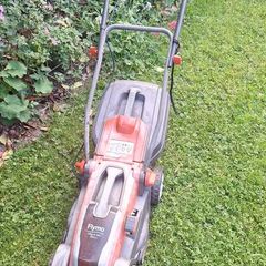 Flymo Mighti-Mo 300Li battery lawnmower