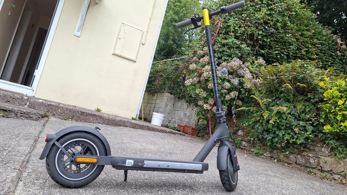 Xiaomi Electric Scooter 4 - Fully Working w/ Charger
