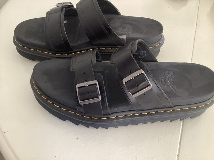 Dr martens size 9