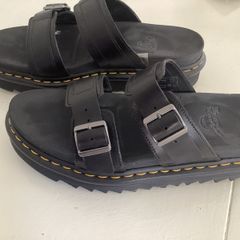 Dr martens size 9