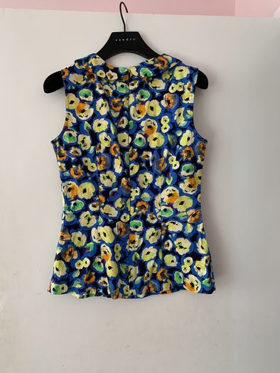 sleeveless Kew 159 blouse