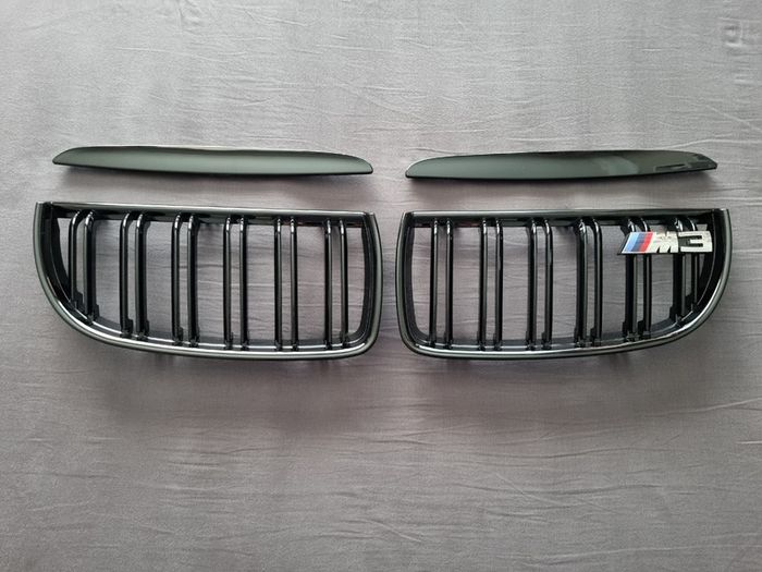 BMW 3 Series E90 E91 Pre-Lci Kidney Grilles With M3 Badge Brand New