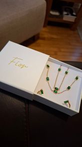 Fior Jewellery Emerald Set