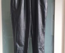 Boohoo pleather high waisted with pockets Sz 8 - Bnwot Rrp 29.99